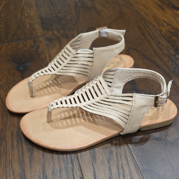 Elegant Cream Strappy Sandals - Picture 2 of 3